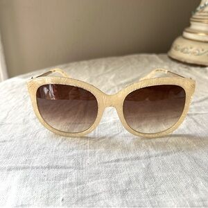 Vivienne Westwood Cat Eye sunglasses in Brown / Beige/ Gold